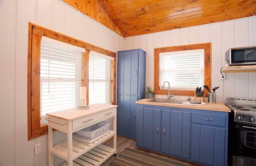Greenbush Cabin | 4 Beachfront Cottages - New Bathrooms and Roofs!