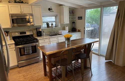 Beach Haven West House | 4 bed 2 bath house on lagoon close to beach