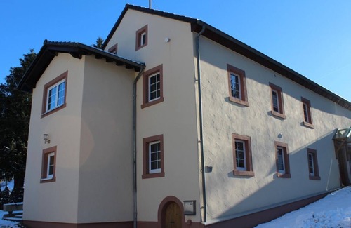 Esch Apartment | 4-bed apartment upstairs - Ferienwohnungen Escher Mühle