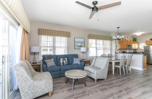 Marathon House | 4 BED DUCK KEY VILLA W/35FT DOCK BEHIND IT & CABANA CLUB ACCESS