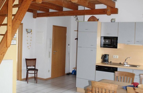 Halsdorf Other | 4-bed ground floor apartment - apartments farm Heck