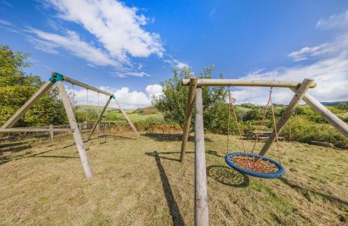 Llandovery House | 4 Bed in Halfway oc-t33077