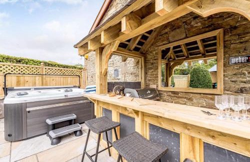 Holywell House | 4 Bed in Holywell 82276