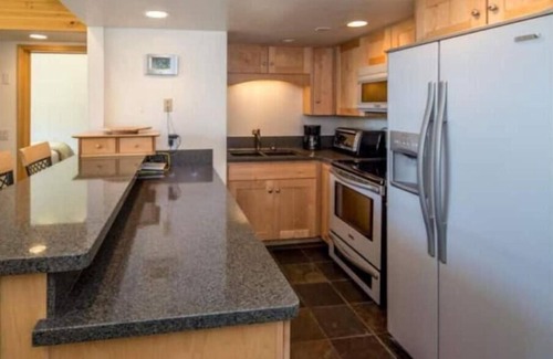 Kirkwood Apartment | 4 Bed + Loft, Gorgeous Kirkwood Condo