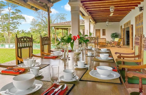 Kathaluwa Villa | 4 bed villa. Spectacular views across Koggala lake.