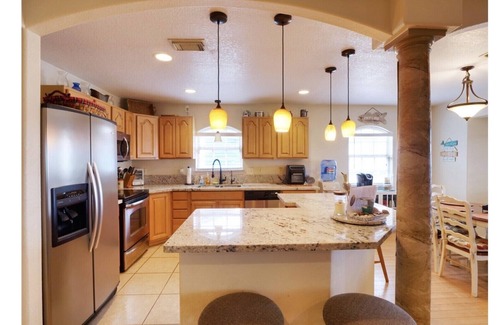 Surfside Beach House | 4 Bedroom 2.5 Bath - Seconds From Beach-Fish RIGHT in front of beach house !