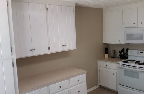 Canton House | 4 Bedroom, 2 Bath Home Situated on a nice Private Lot. 27 minutes to LAKEPOINT.