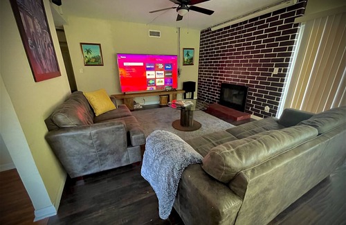 Sun Valley House | 4 Bedroom 2 bath w/Pool & Recording Studio & Office Area