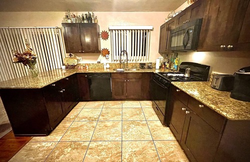 Sun Valley House | 4 Bedroom 2 bath w/Pool & Recording Studio & Office Area