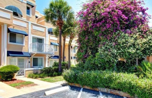Tallahassee House | 4 bedroom, 2floor house