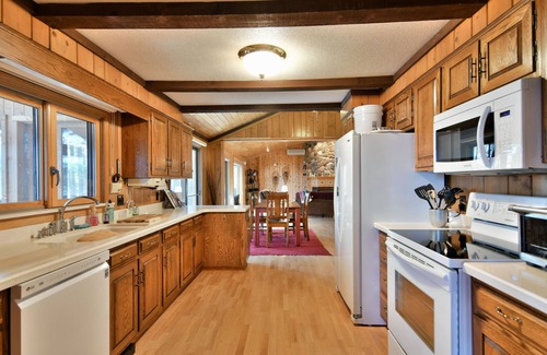 Solon Springs House | 4 bedroom, 3.5 bath Lake Home on Middle Eau Claire Lake with barrel sauna