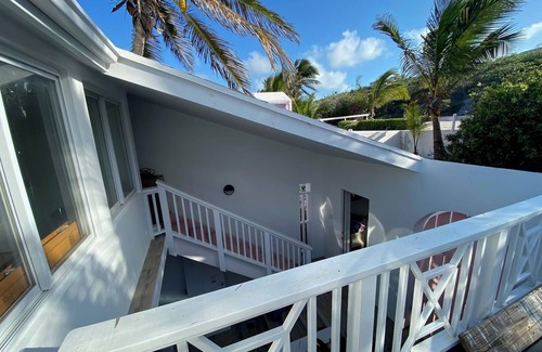 Stella Maris House | 4-bedroom 3 bathroom house in stella maris near all the beaches and amenities