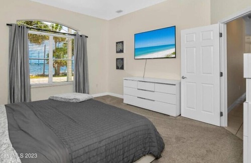 Cocoa Apartment | 4 Bedroom 620499 by Houzlet