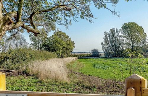 Southminster Cottage | 4 bedroom accommodation in Tillingham, near Southminster