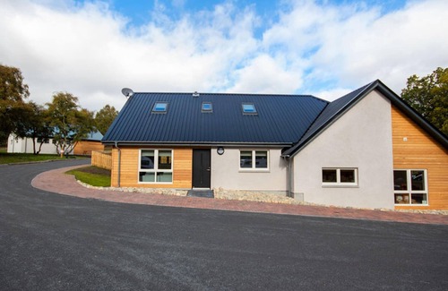 Aviemore Cottage | 4 bedroom accommodation in Aviemore