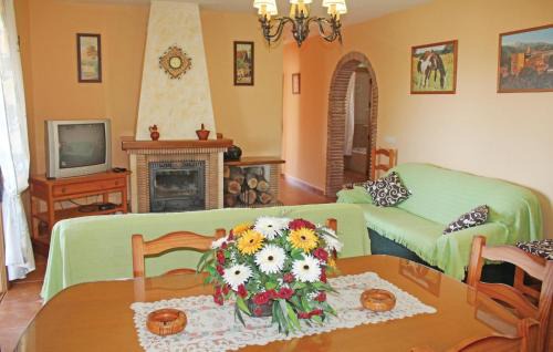 Corumbela House | 4 Bedroom Amazing Home In Corumbela