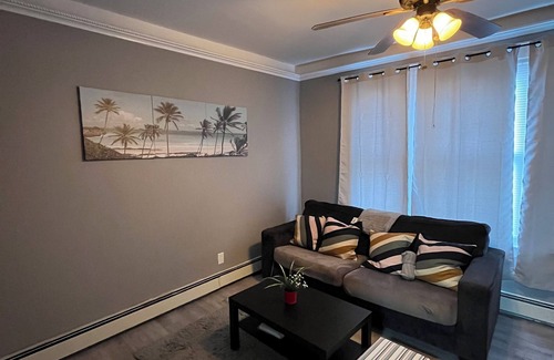 Weequahic Apartment | 4-bedroom apartment near Airport