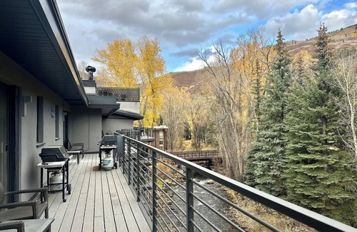 Aspen Condo | 4-Bedroom Aspen Condo on the Roaring Fork River