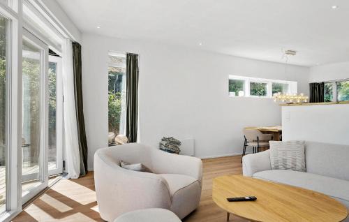 Hvidbjerg Strand House | 4 Bedroom Beach Front Home In Børkop