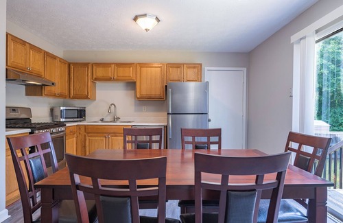 Gresham Park House | 4 bedroom beautiful house in a quiet neighborhood
