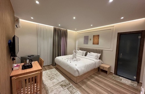 Kafrat al Jabal Bed & Breakfast | 4-bedroom bed & breakfast in fabulous Giza with AC, WiFi