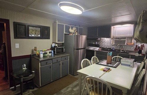 Southmont Cabin | 4-bedroom cabin on Fantastic High Rock Lake