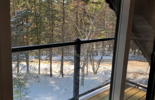 Jay House | 4 bedroom cabin - sleeps 8 - 10 minutes to Whiteface Mountain - ADK!
