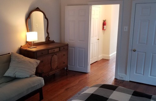 Manayunk House | 4 bedroom canal side town home Manayunk