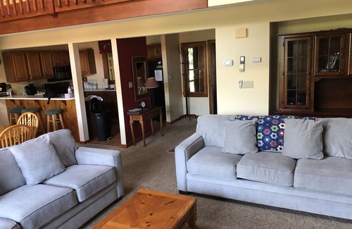 North Woodstock House | 4 bedroom condo has great view of mountains
