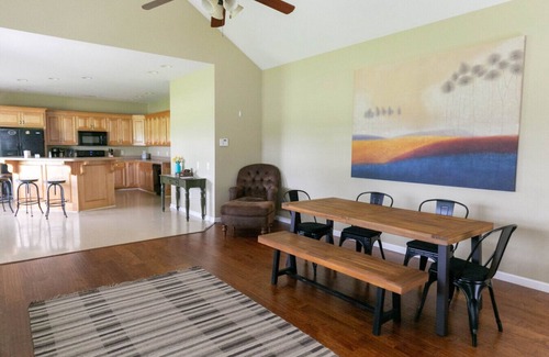 Normandy Cottage | 4 Bedroom cottage on cattle ranch, river access
