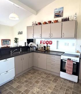 Whangamata House | 4 Bedroom Family Beach House
