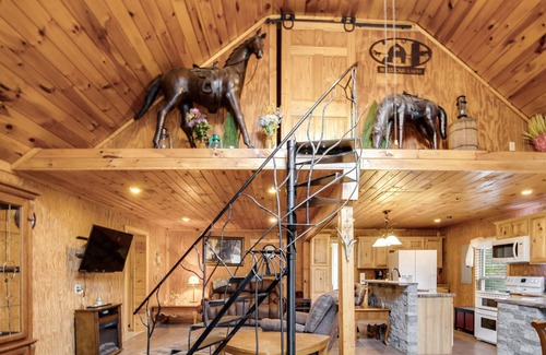 New Tazewell Other | 4 bedroom farmhouse within walking distance to Norris Lake