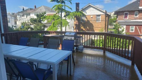 Atlantic City House | 4 Bedroom Few Blocks From Beach , Tropicana Casino , Stockton University , Bay