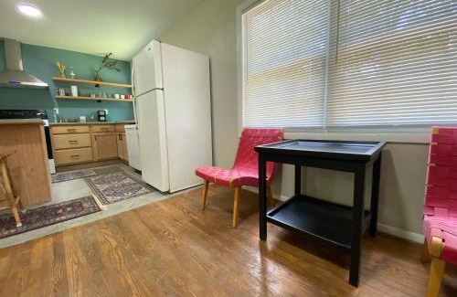Athens House | 4 Bedroom Furnished Private Home Near UGA Downtown Athens