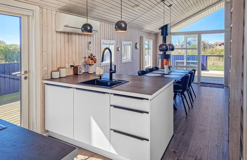 Hirtshals House | 4 bedroom gorgeous home in Hirtshals
