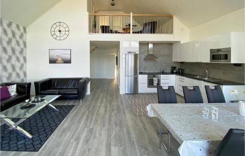 Starkeryd House | 4 Bedroom Gorgeous Home In Skillingaryd