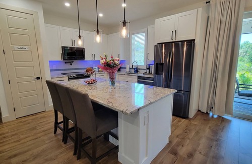 North Port House | 4 Bedroom Heated Pool Home Oasis !