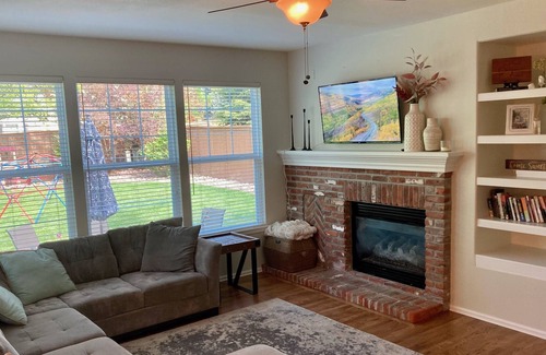 Northridge House | 4 bedroom Highlands Ranch home