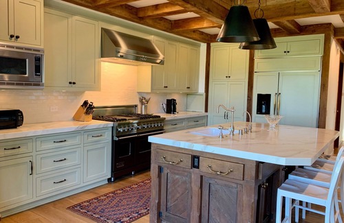 Covenant House | 4 bedroom home in exclusive Rancho Santa Fe, CA located 1 mile from downtown