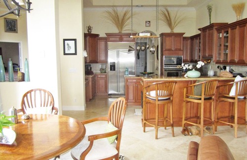 Wellington House | 4 bedroom home very close to horse show with private pool in PB Polo Club