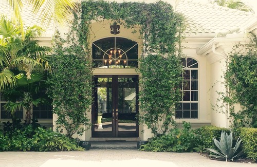 Wellington House | 4 bedroom home very close to horse show with private pool in PB Polo Club