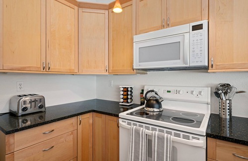 Rancho Cordova House | 4 bedroom home with big backyard