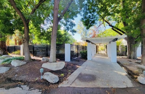 Roosevelt House | 4 Bedroom home with private pool on Golf Course Country Club