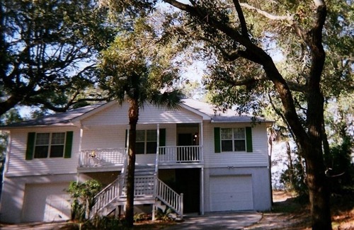 Folly Beach House | 4 Bedroom Home with Dock on Folly River- 2 Block Walk to Beach