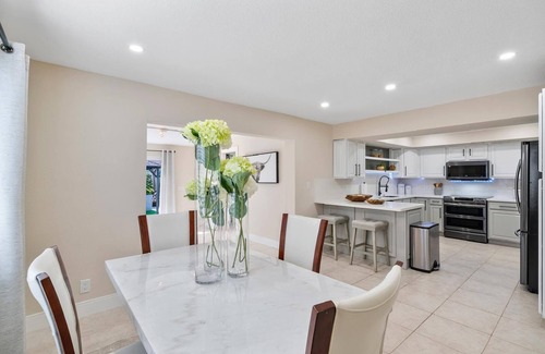 Margate House | 4-bedroom house in the city of Margate fl, with beautiful outdoor living,