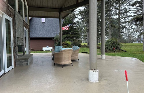 Ocean Shores House | 4-bedroom house in amazing Ocean Shores with WiFi