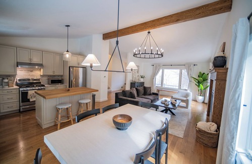 Suttons Bay House | 4-bedroom house in charming Suttons Bay