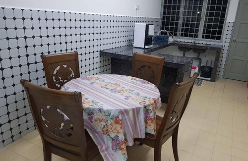 Kuantan House | 4 Bedroom House Indera Mahkota 8 Kuantan Homestay