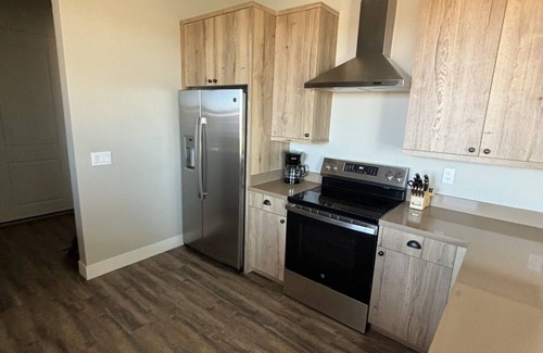 Wittmann House | 4-bedroom house w/4 stalls for your horses in peaceful Wittmann, AZ - 3B26946