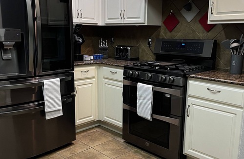 San Antonio House | 4-bedroom house with AC and WiFi in delightful far west side of San Antonio